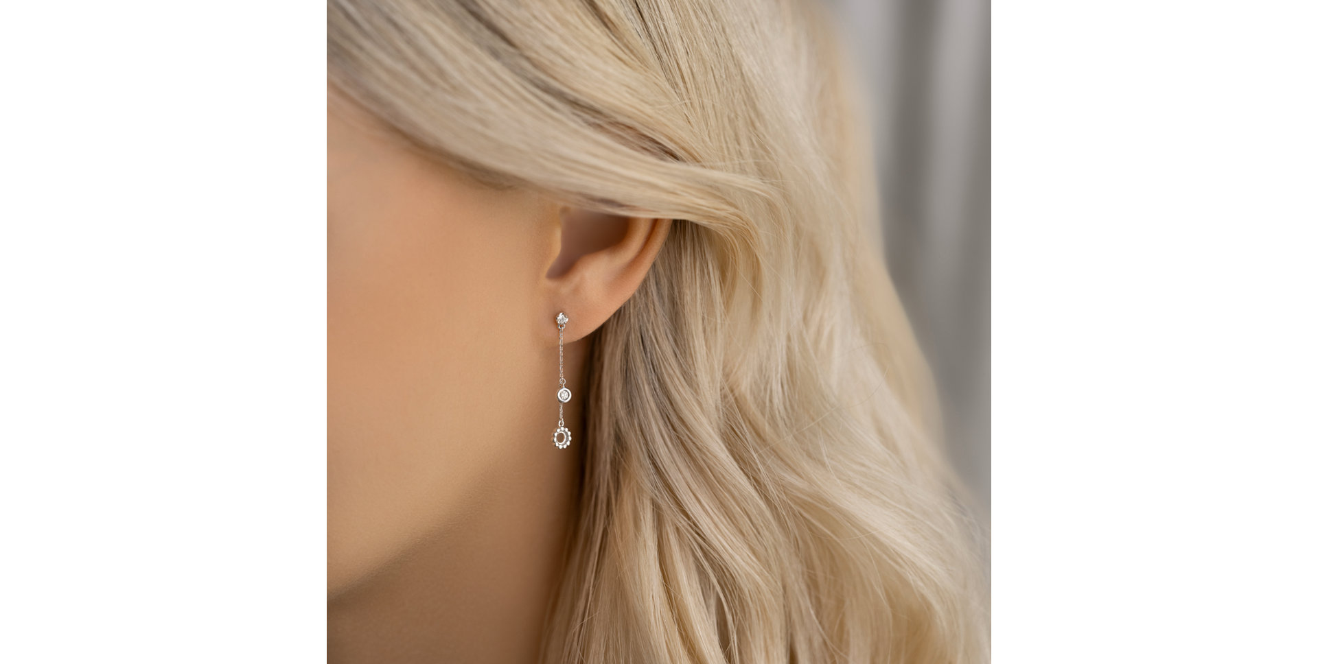 Diamond earrings Regal Reverie