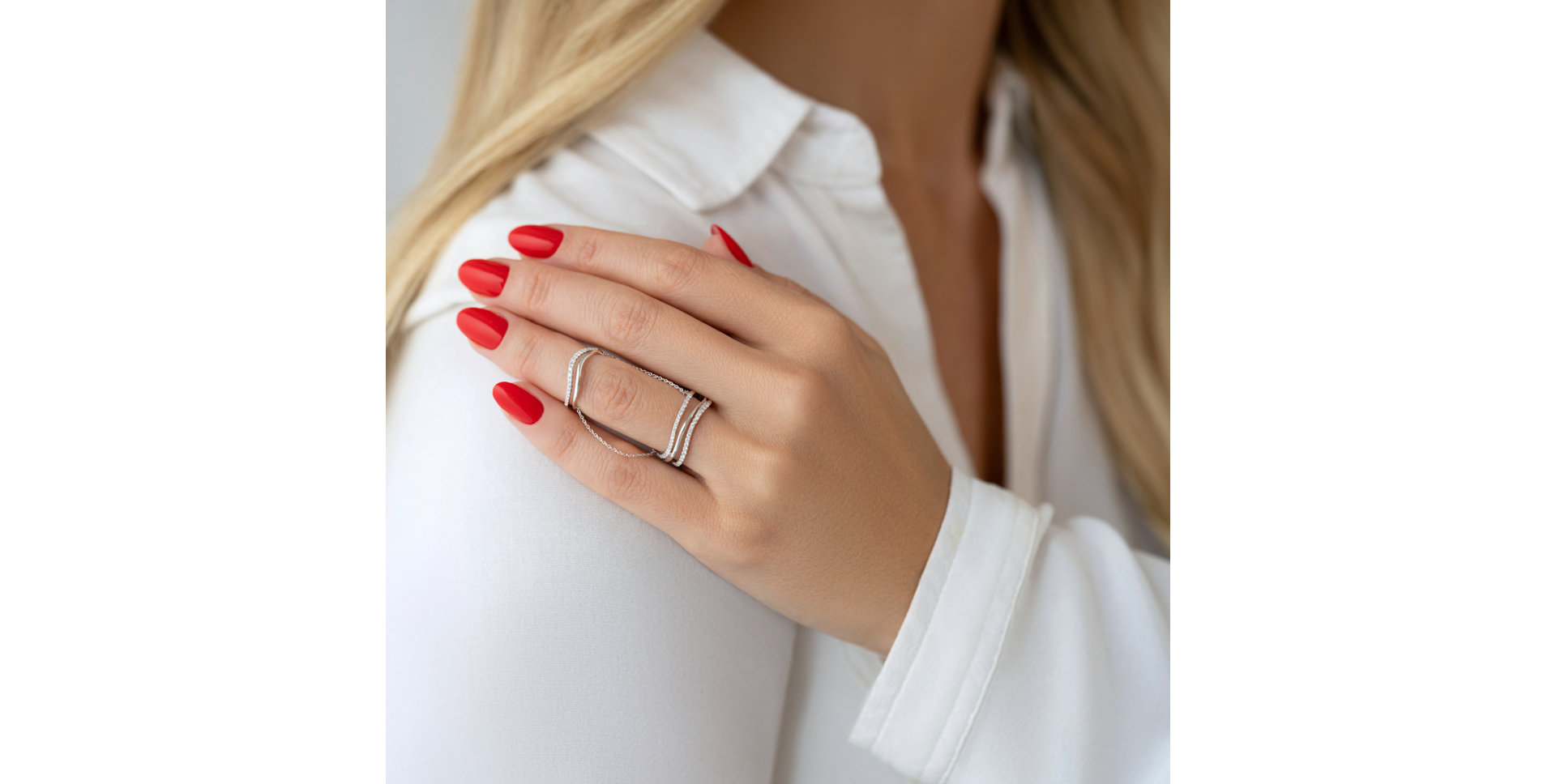 Diamond ring Noble Pantheon