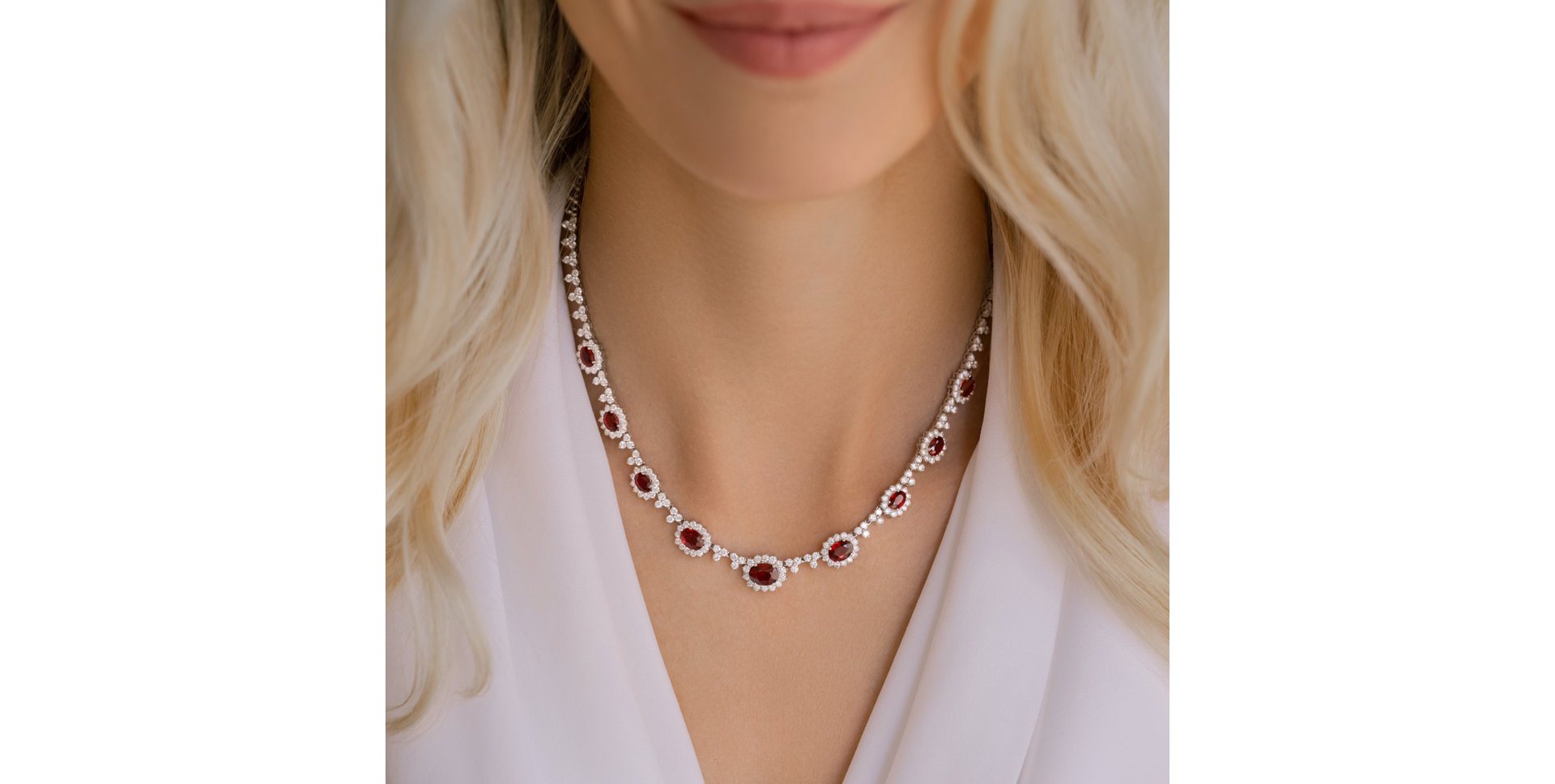 Diamond necklace with Ruby Passion Allegory