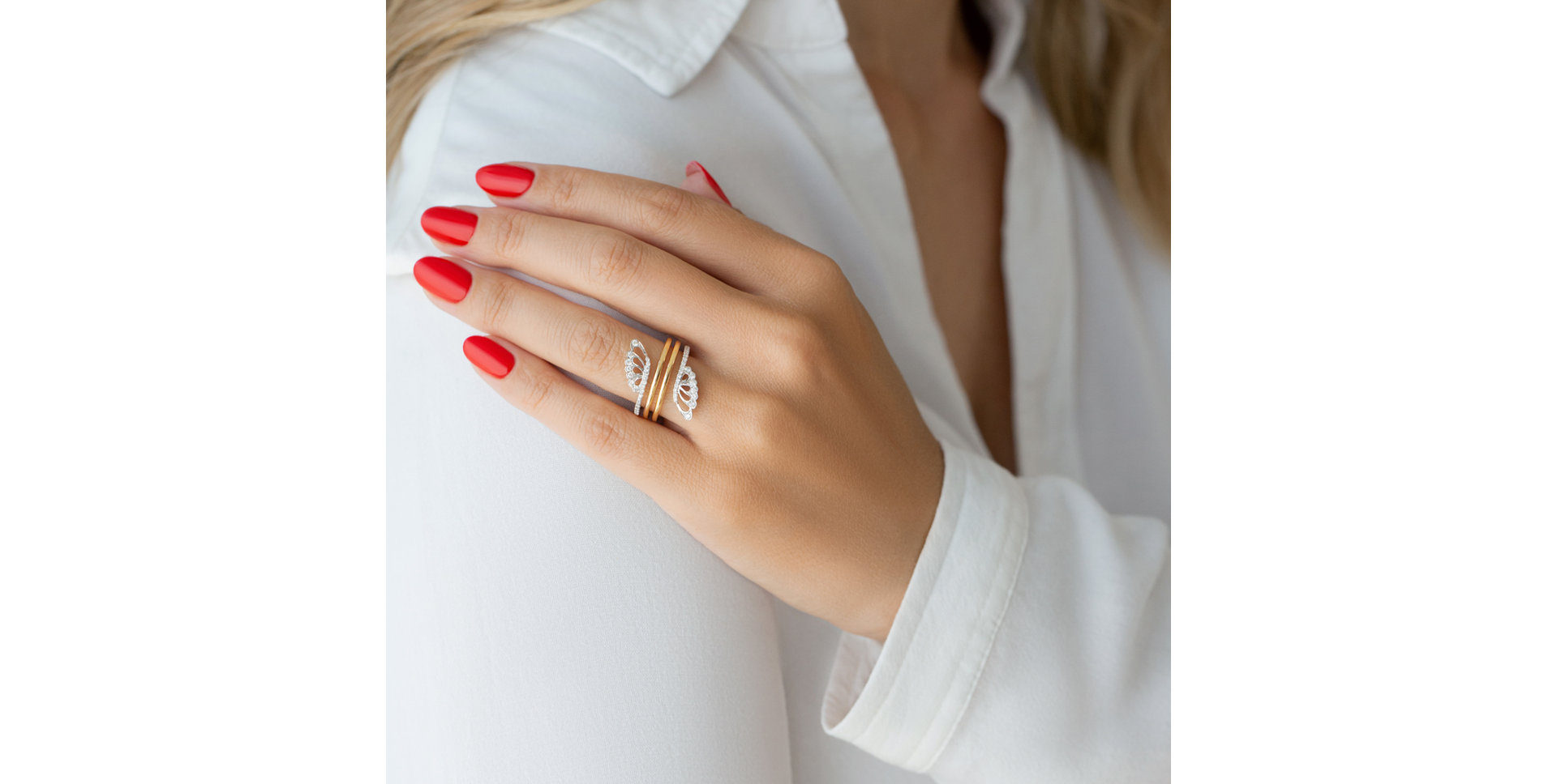 Diamond ring Broken Butterfly