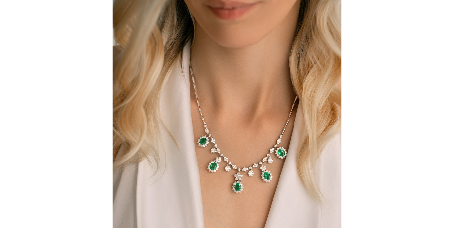 Diamond necklace with Emerald Miracle Highness
