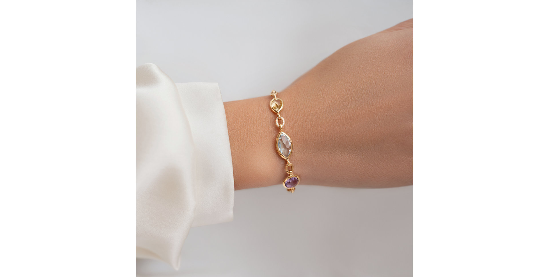 Diamond bracelet with gemstone Pégase