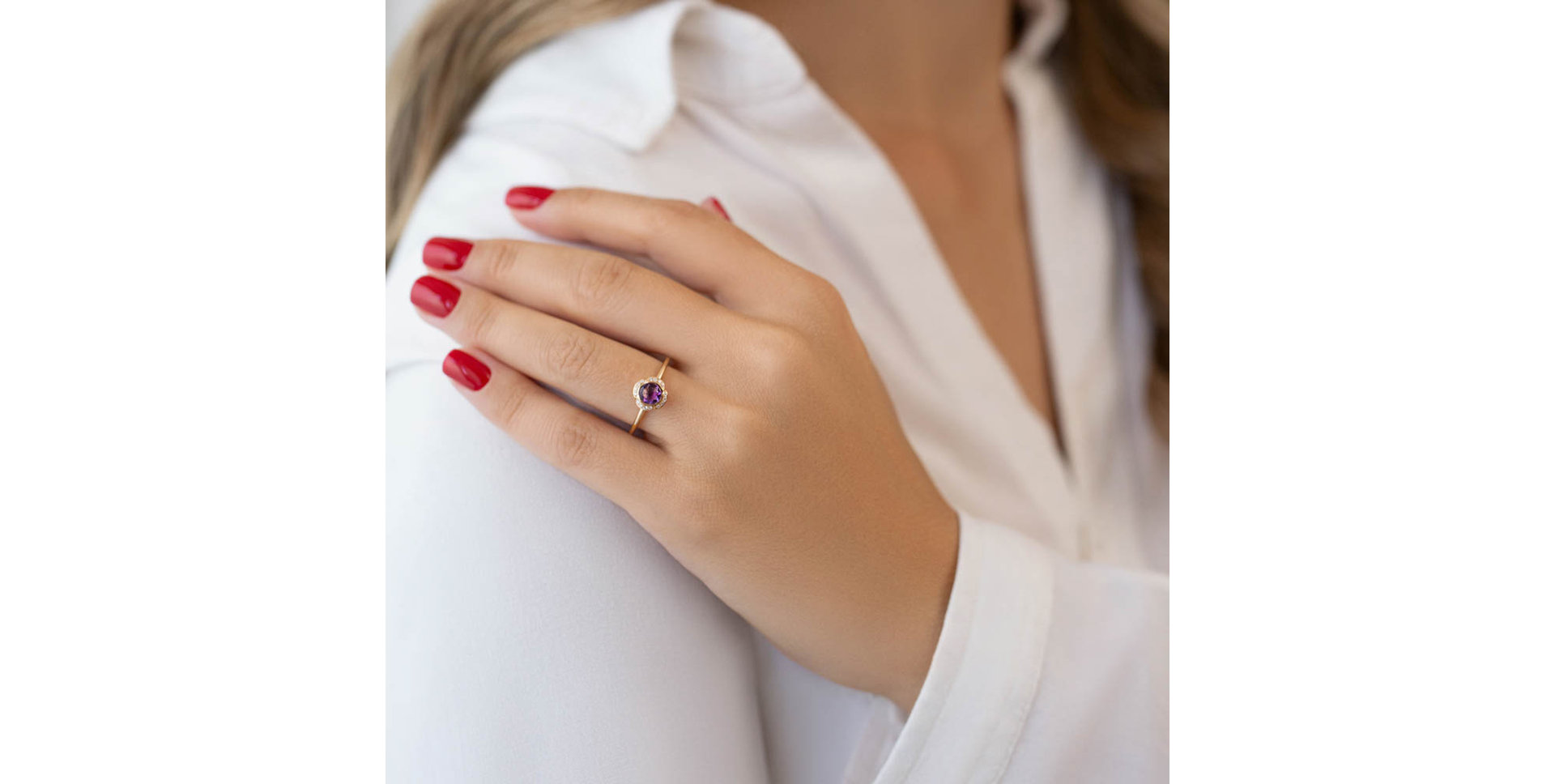 Diamond ring with Topaz Magical Lady