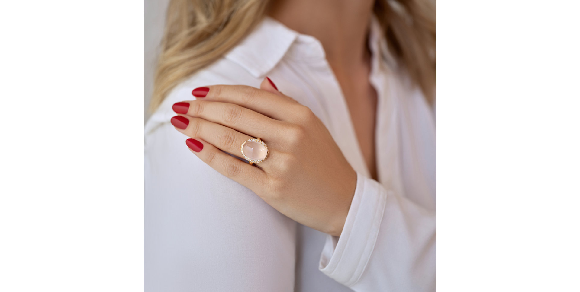 Diamond ring with Rose Quartz Jessamine