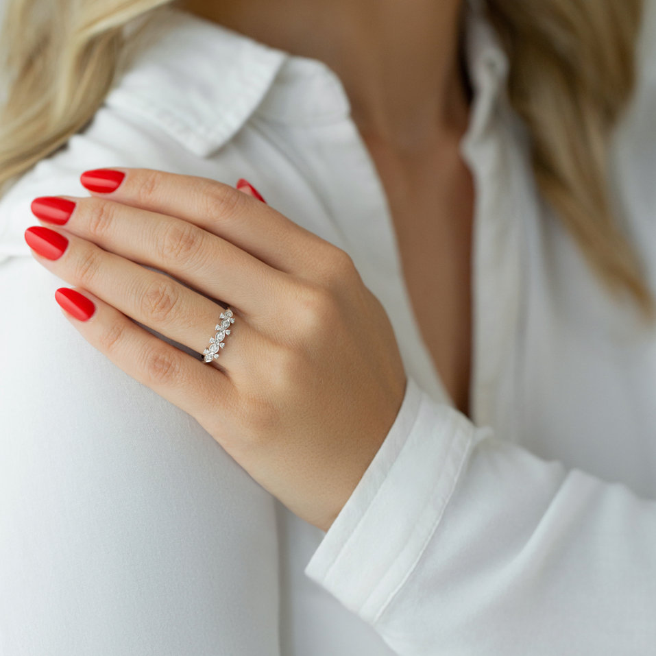 Diamond ring Vivacity