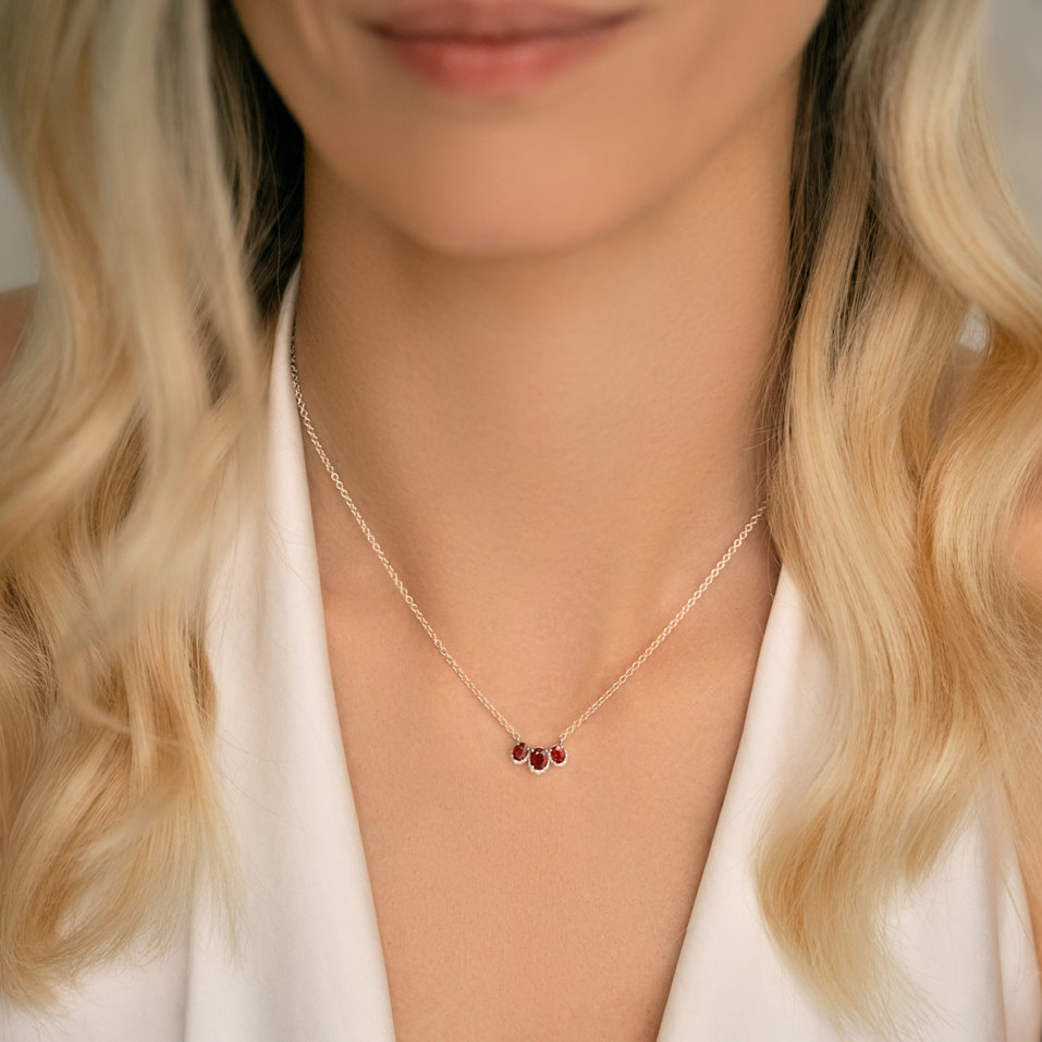 Diamond necklace with Ruby Royal Melody