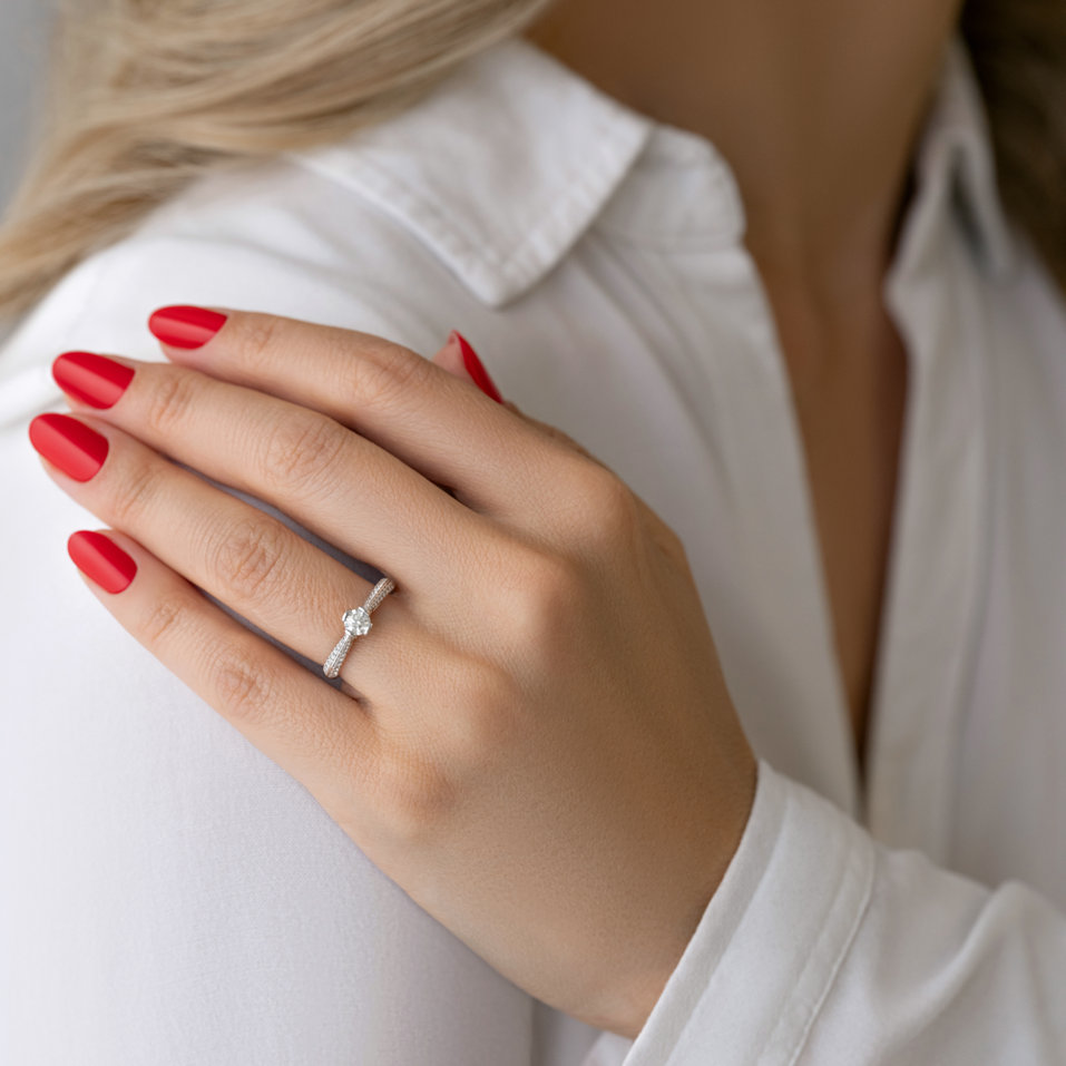 Diamond ring Enchanting Passion