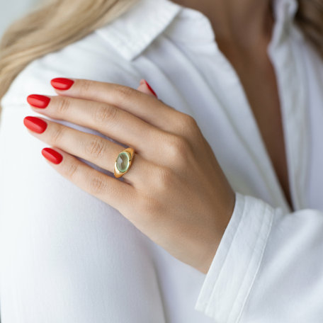 Diamond ring with Rose Quartz Mistress Desire