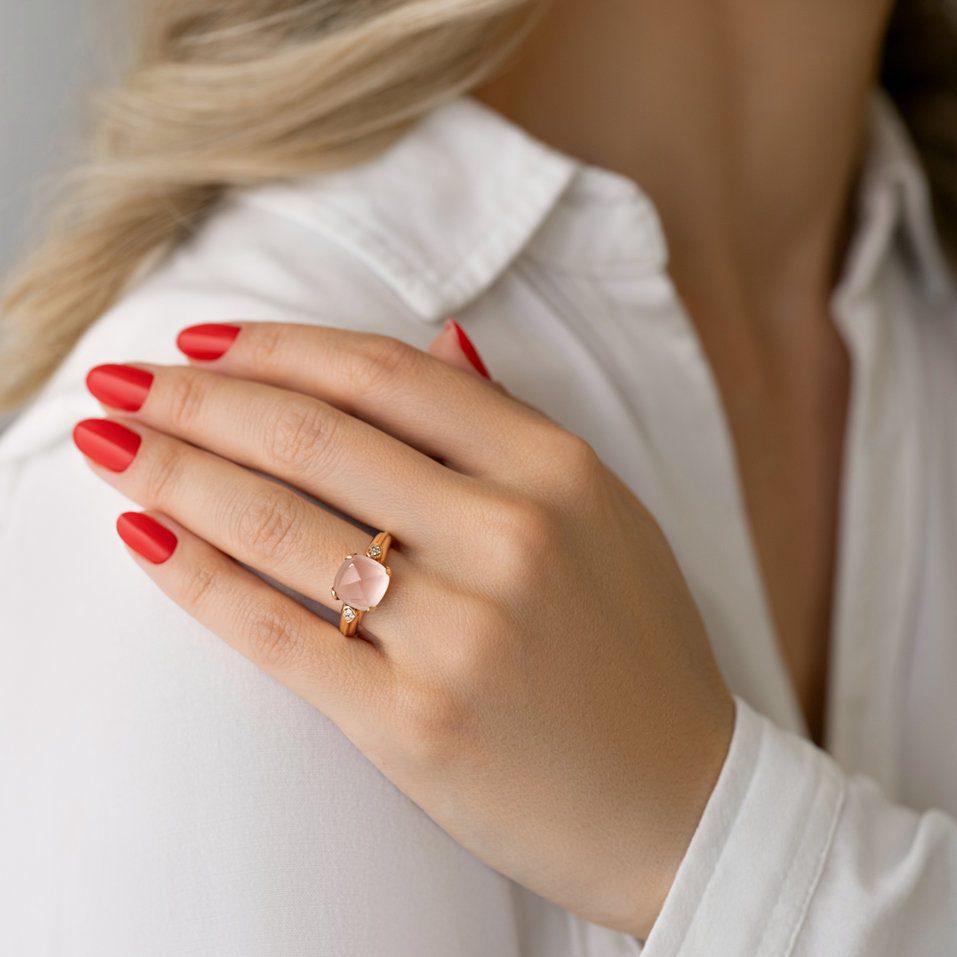 Diamond ring with Rose Quartz Mistress Pleasure