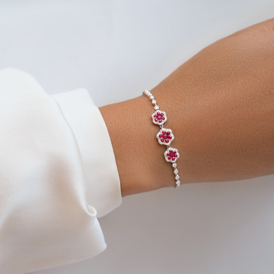 Diamond bracelet with Ruby Talon