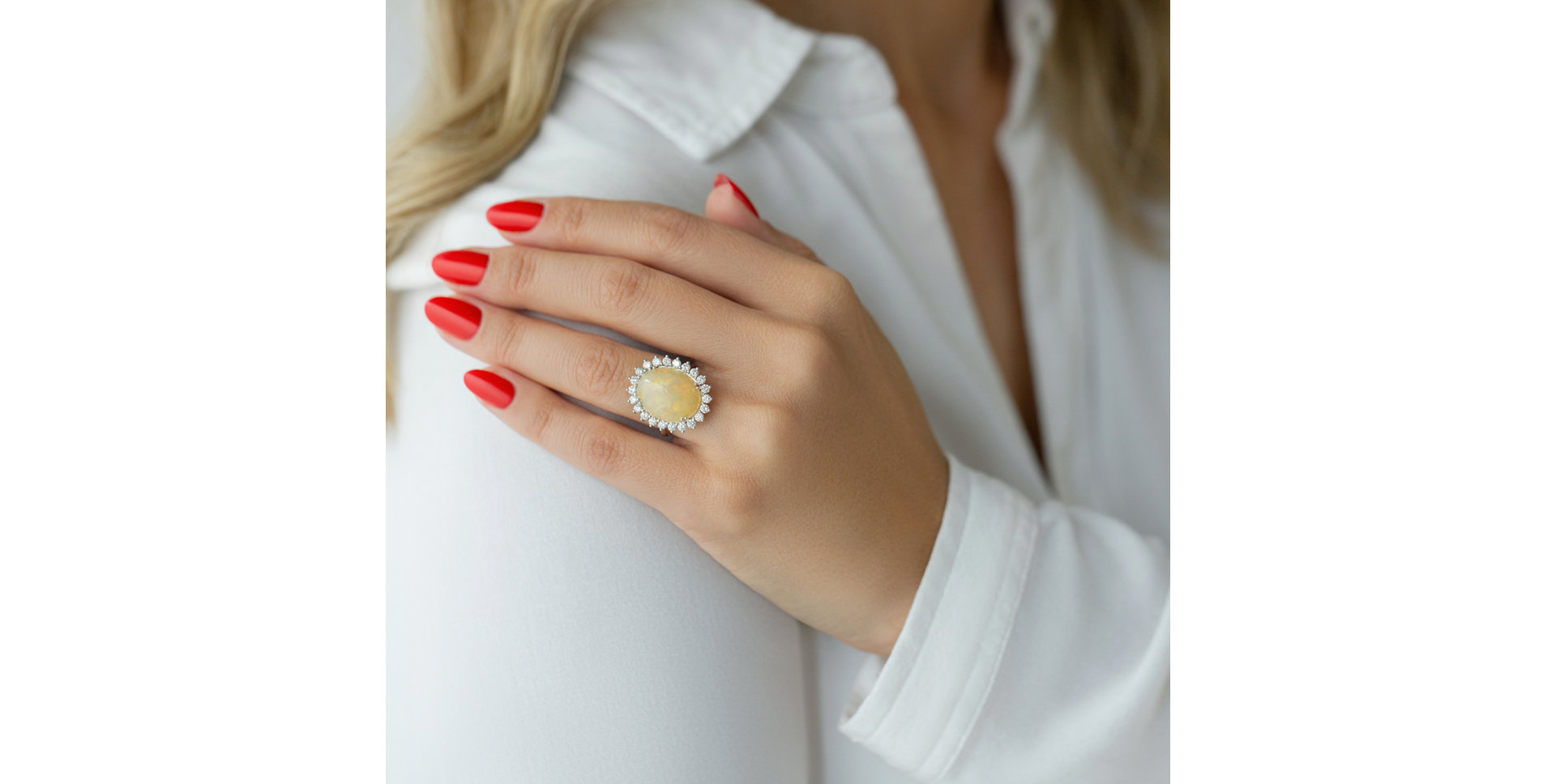 Diamond ring with Opal Diamond Czarina