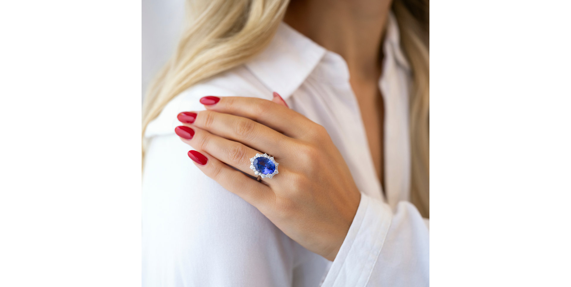 Diamond ring with Tanzanite Night Goddess