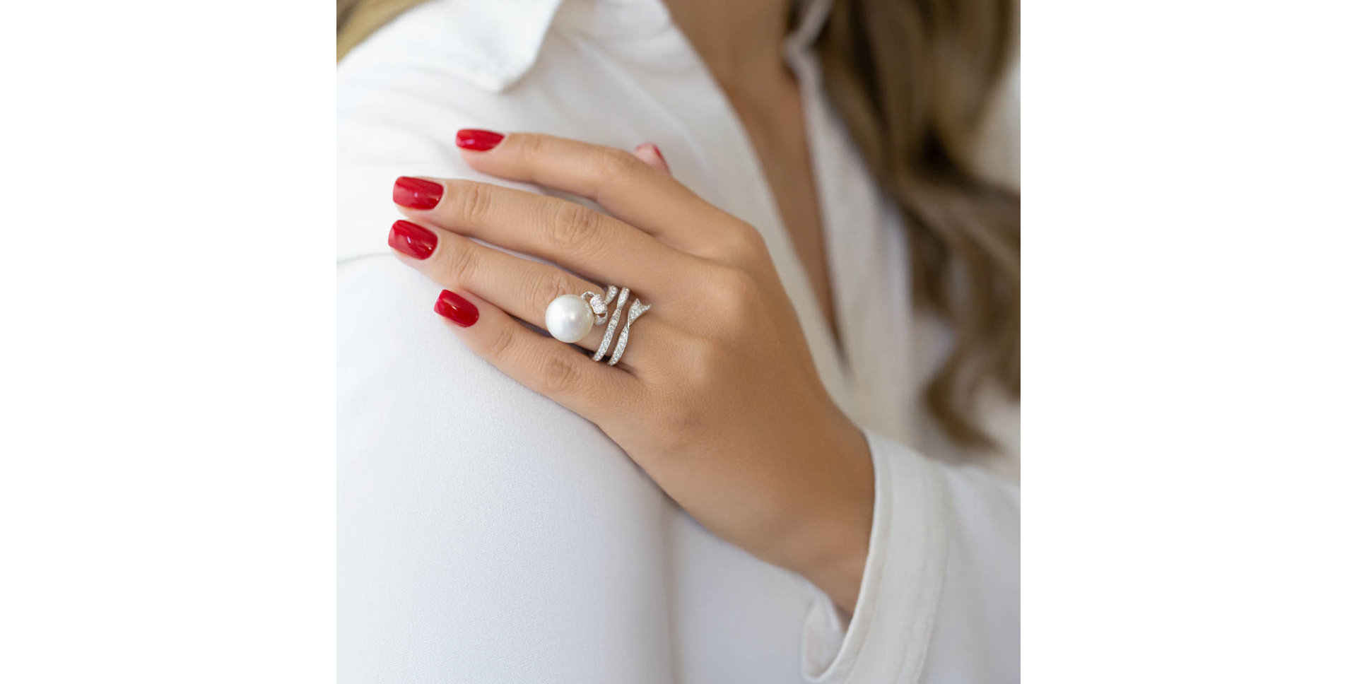 Diamond ring with Pearl Samantha
