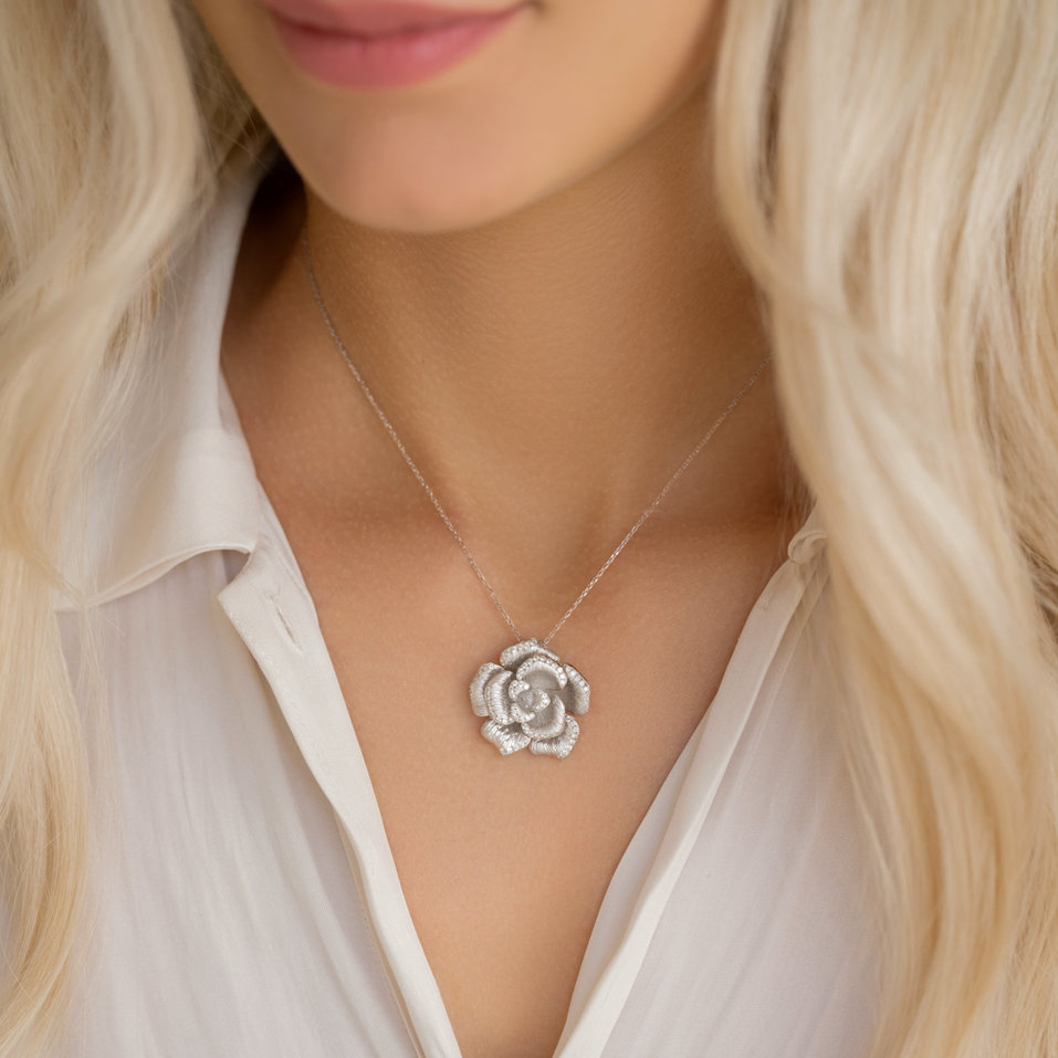 Diamond pendant Golden Rose