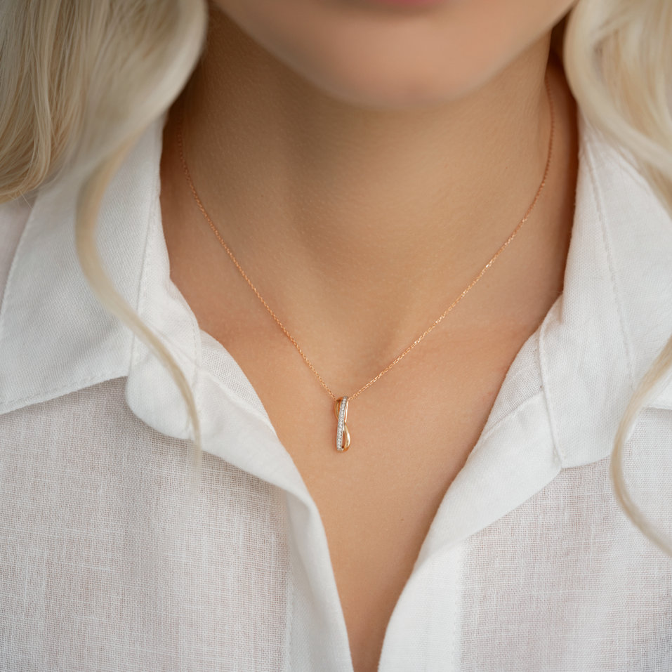 Diamond pendant Elegant Embrace