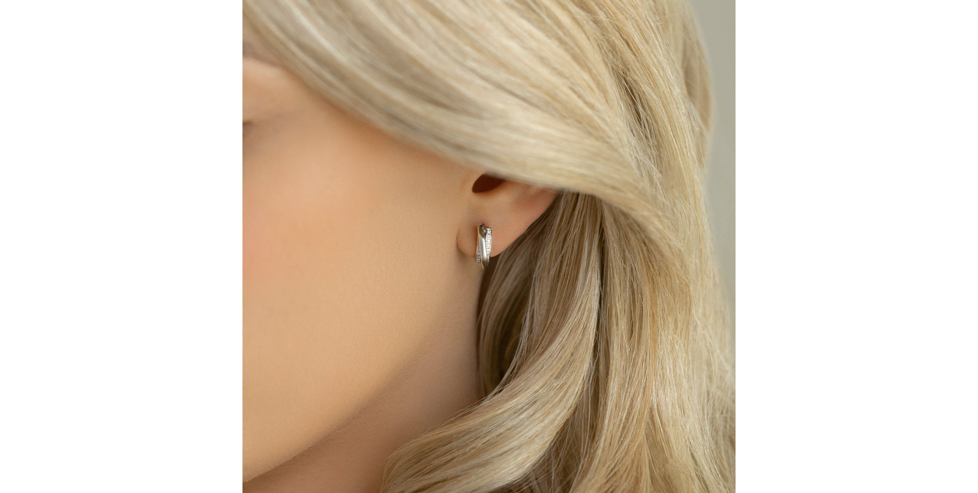 Diamond earrings Written Representation