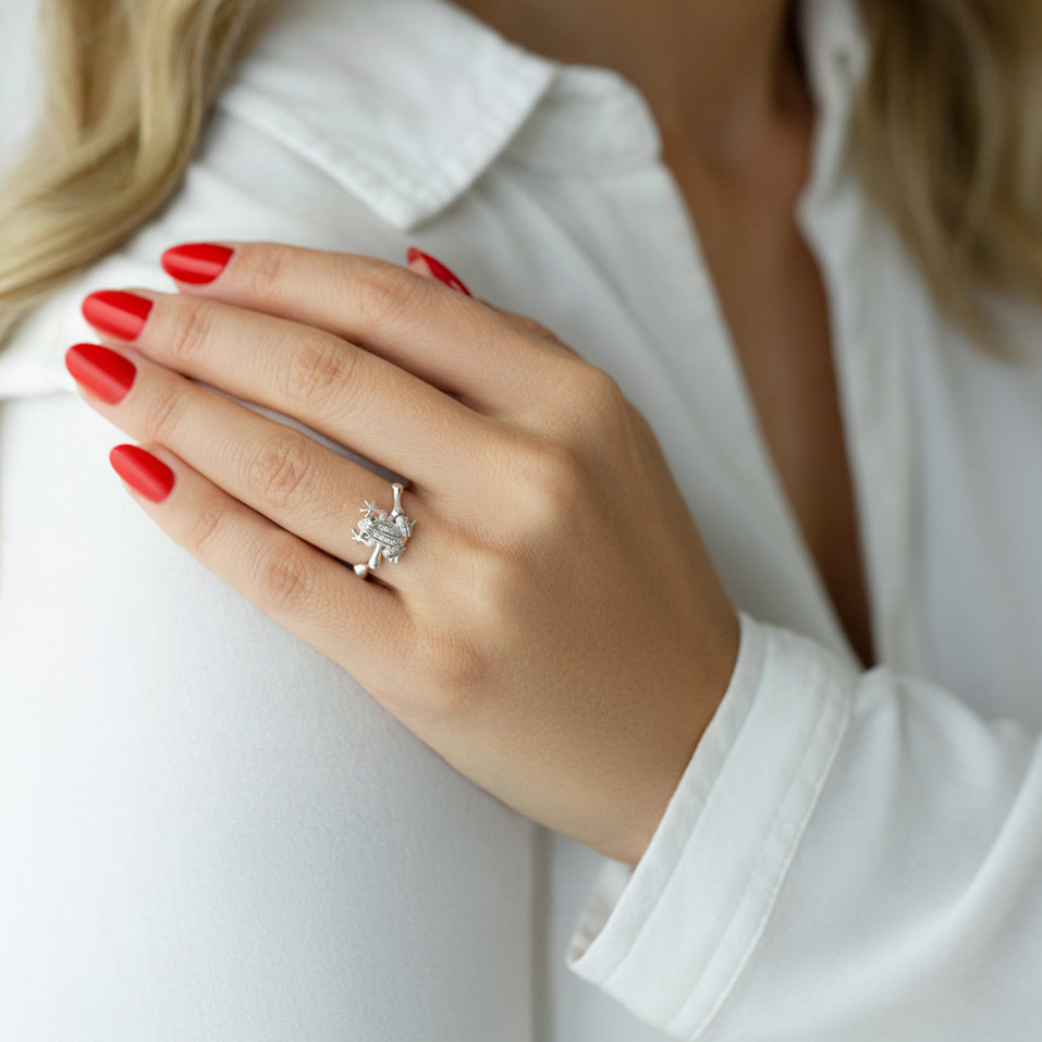 Diamond ring with Emerald The Frog Destiny