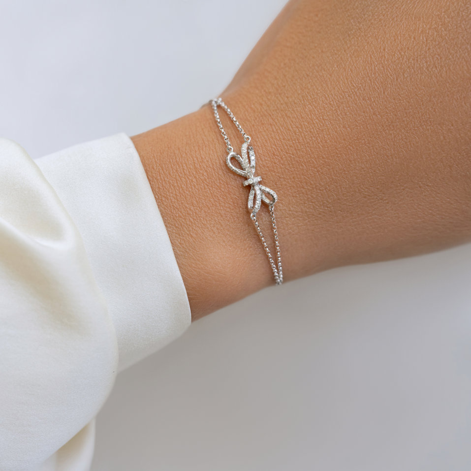 Bracelet with diamonds Delicate Bow