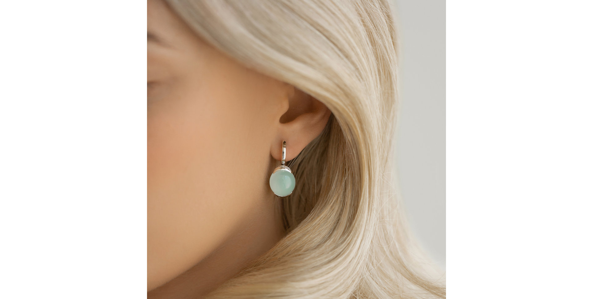 Diamond earrings with Chalcedony Bubble Blossom