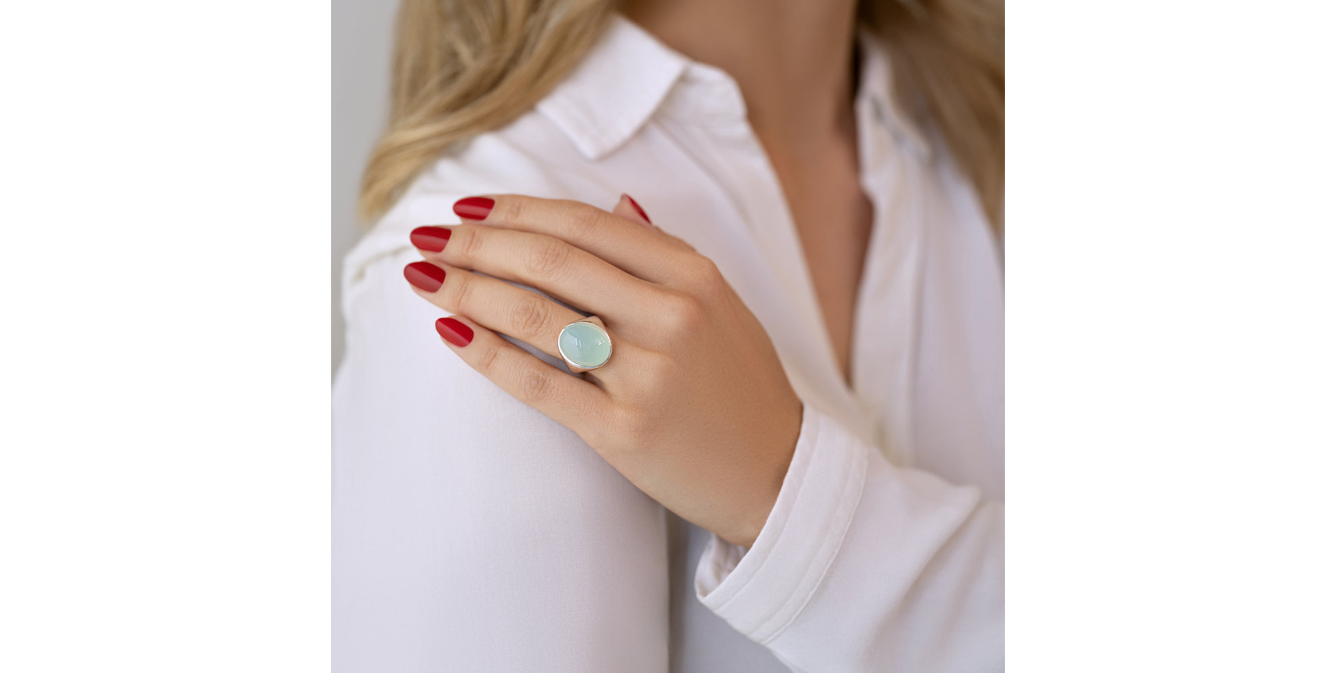 Ring with Chalcedony Bubble Coctail