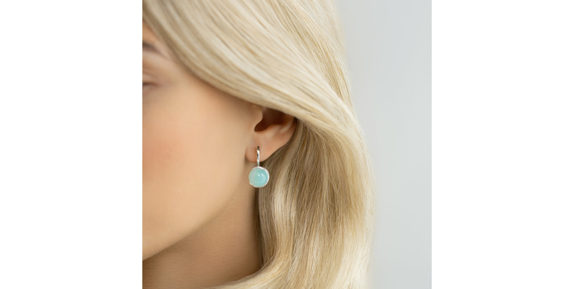 Diamond earrings with Chalcedony Mellow Blossom