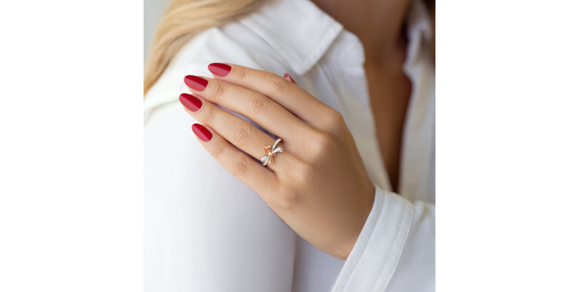 Diamond ring Lovely Bow