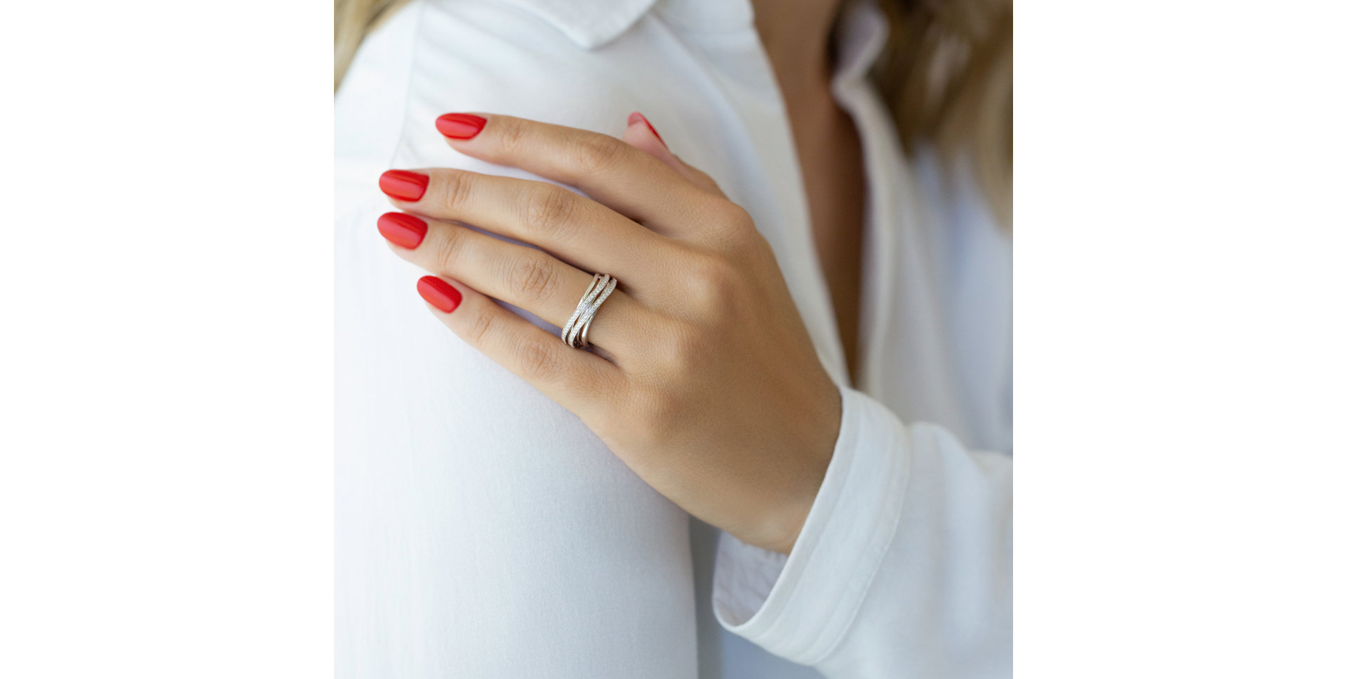 Diamond ring Parallel Joy