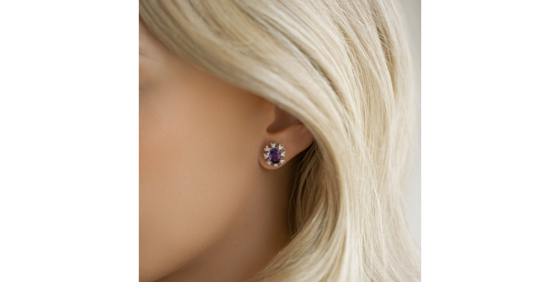 Diamond earrings with Sapphire Layla