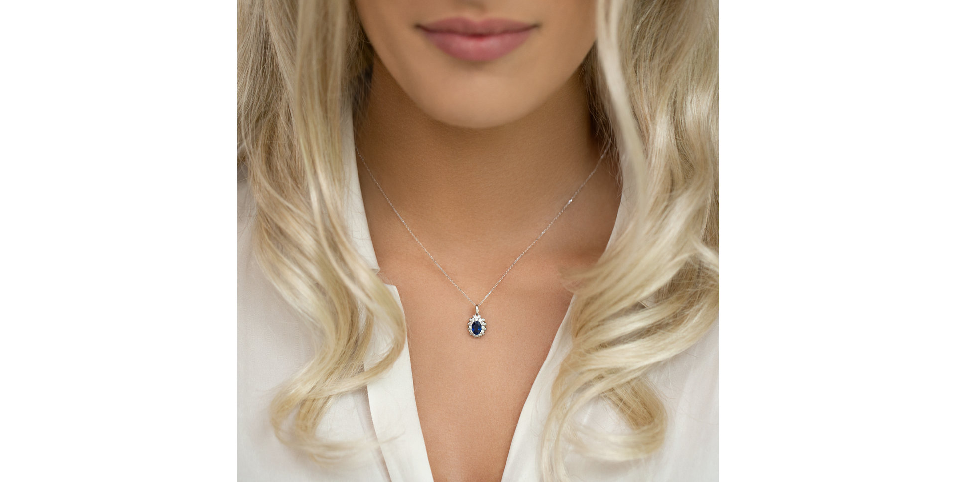 Diamond pendant with Sapphire Lady Magnificence