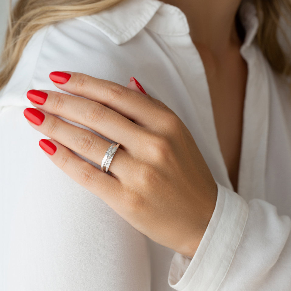 Diamond ring Moon Stranger