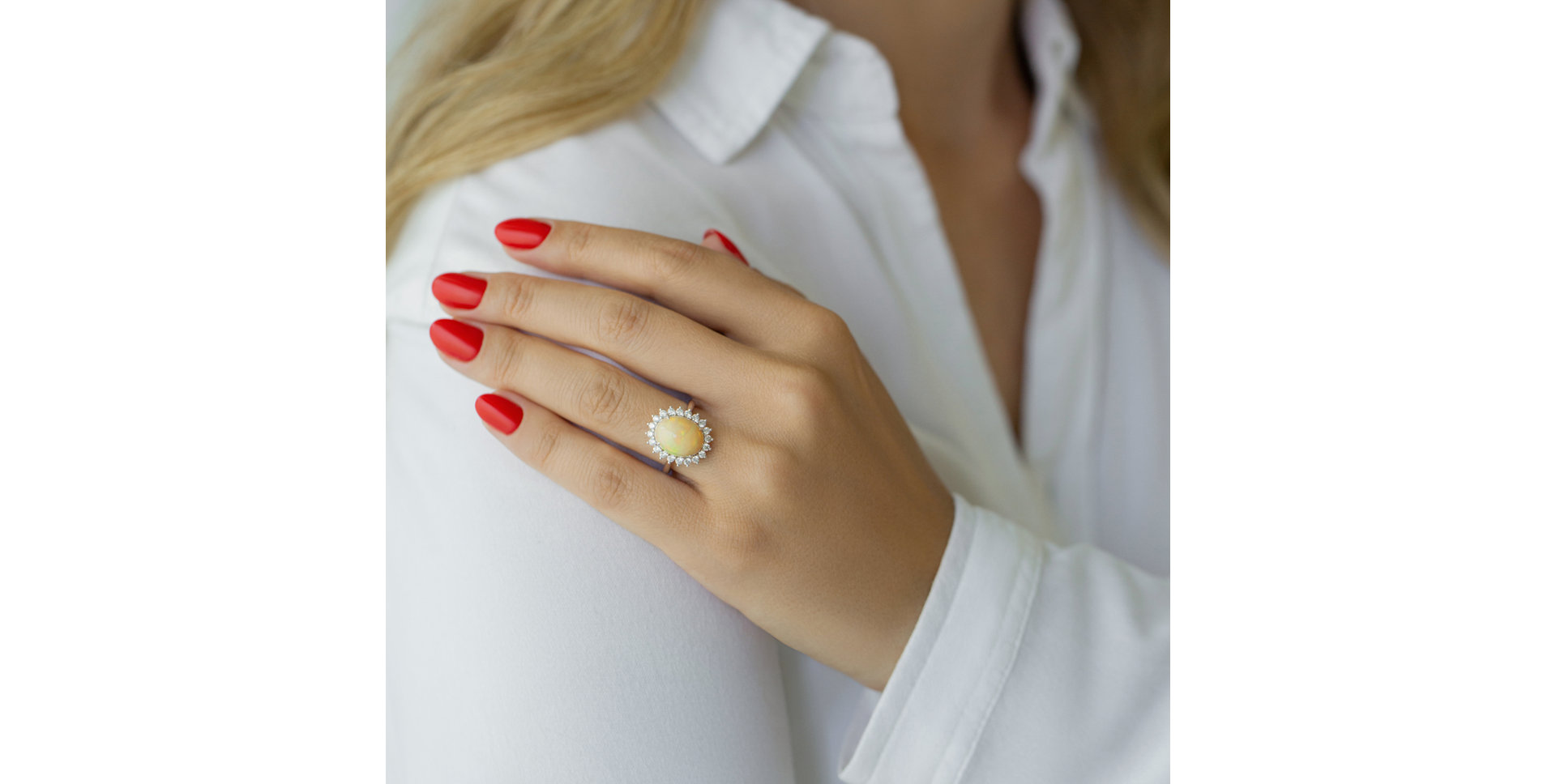 Diamond ring with Opal Diamond Czarina