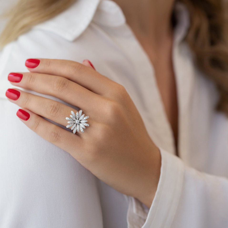 Diamond ring Floriana