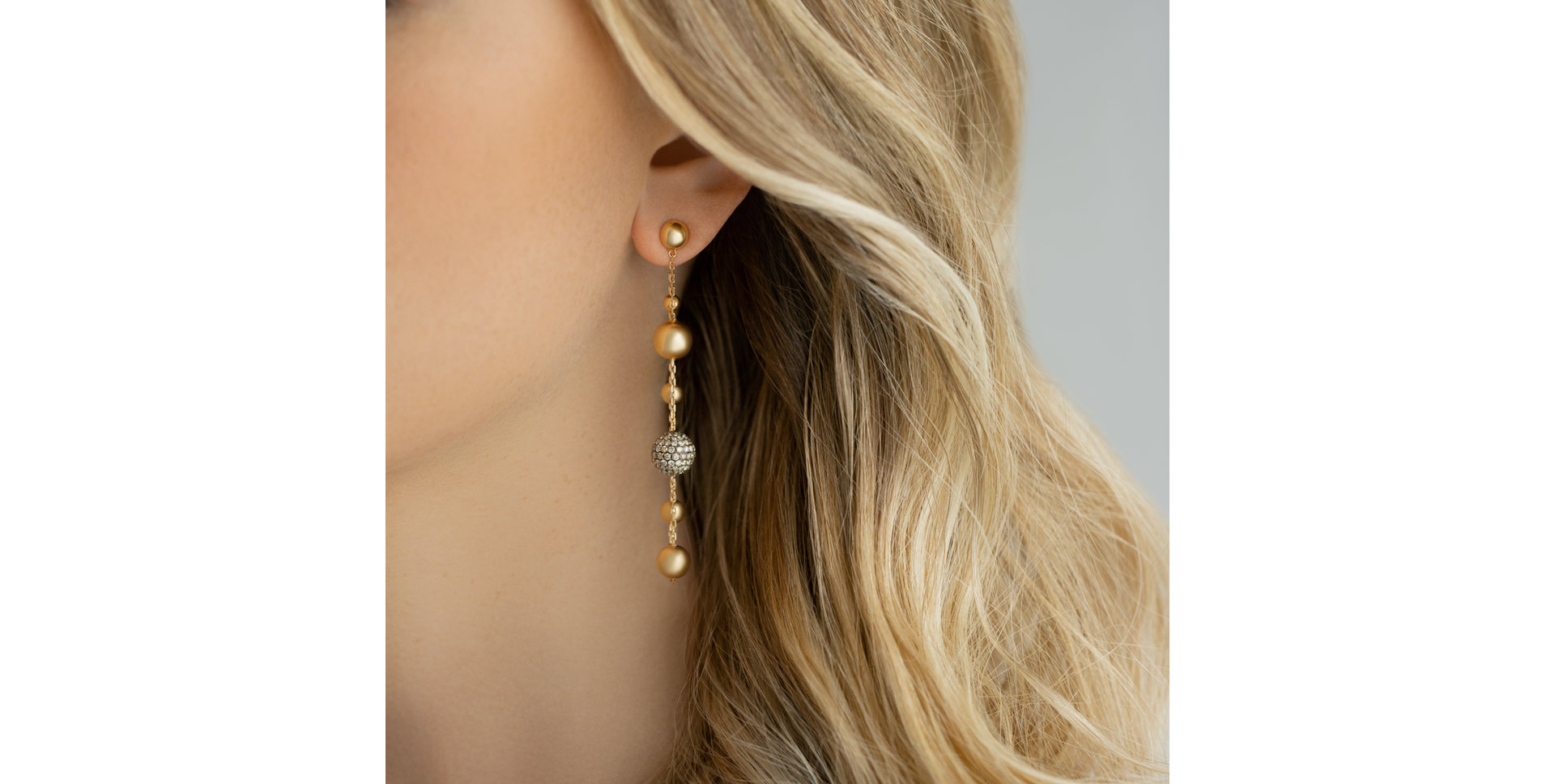 Earrings with brown diamonds Fantastic Marvel