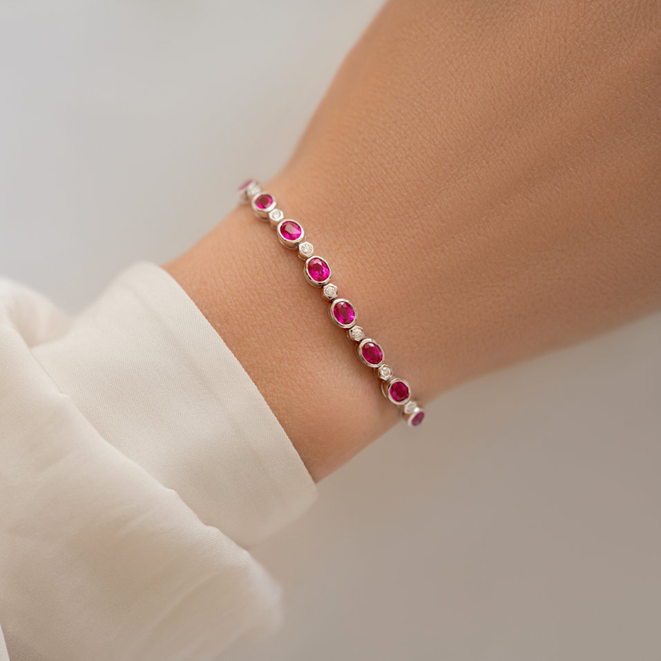 Diamond bracelet with Sapphire Meghan Beauty