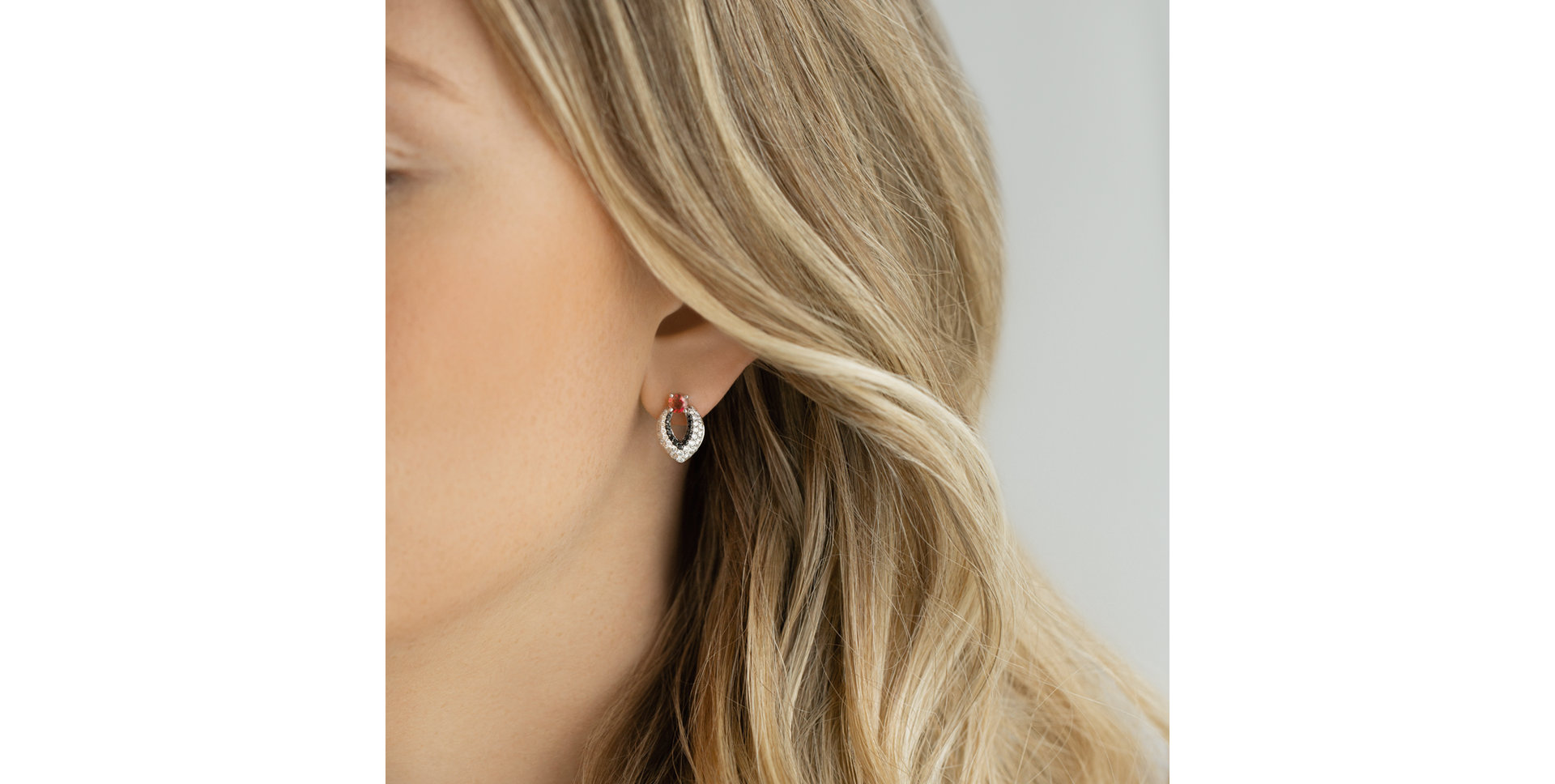 Earrings with Ruby, black and white diamonds Luxury Darkness