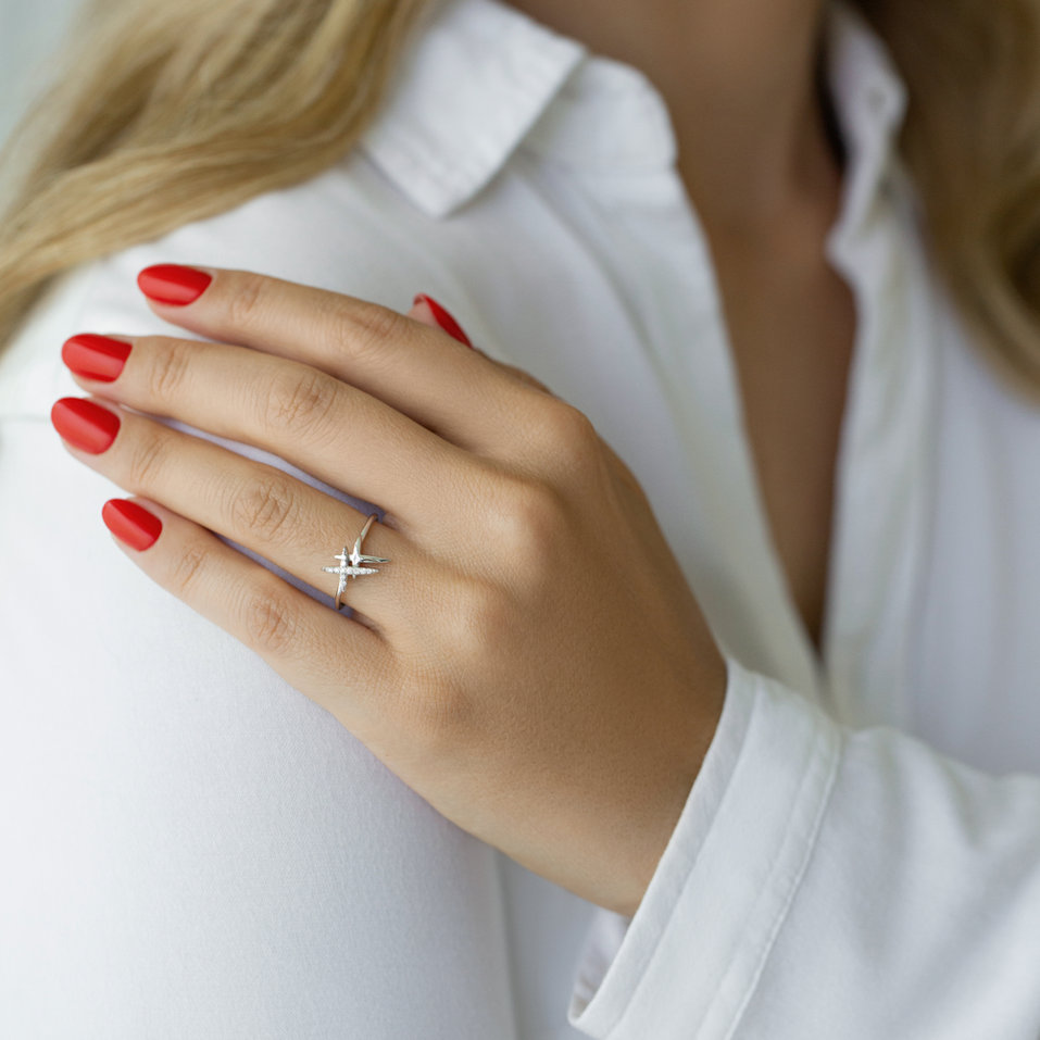 Diamond ring Radiant Belief