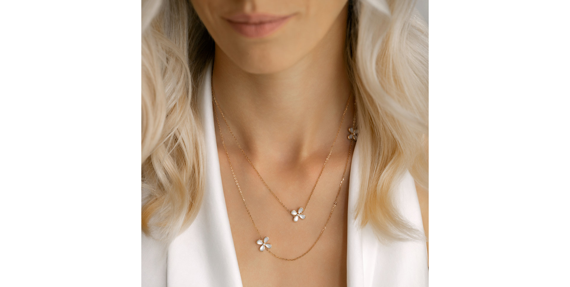 Diamond necklace with Pearl Dancers of the Wind