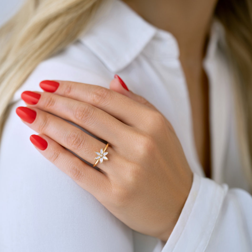Diamond ring with Pearl Floral Symphony