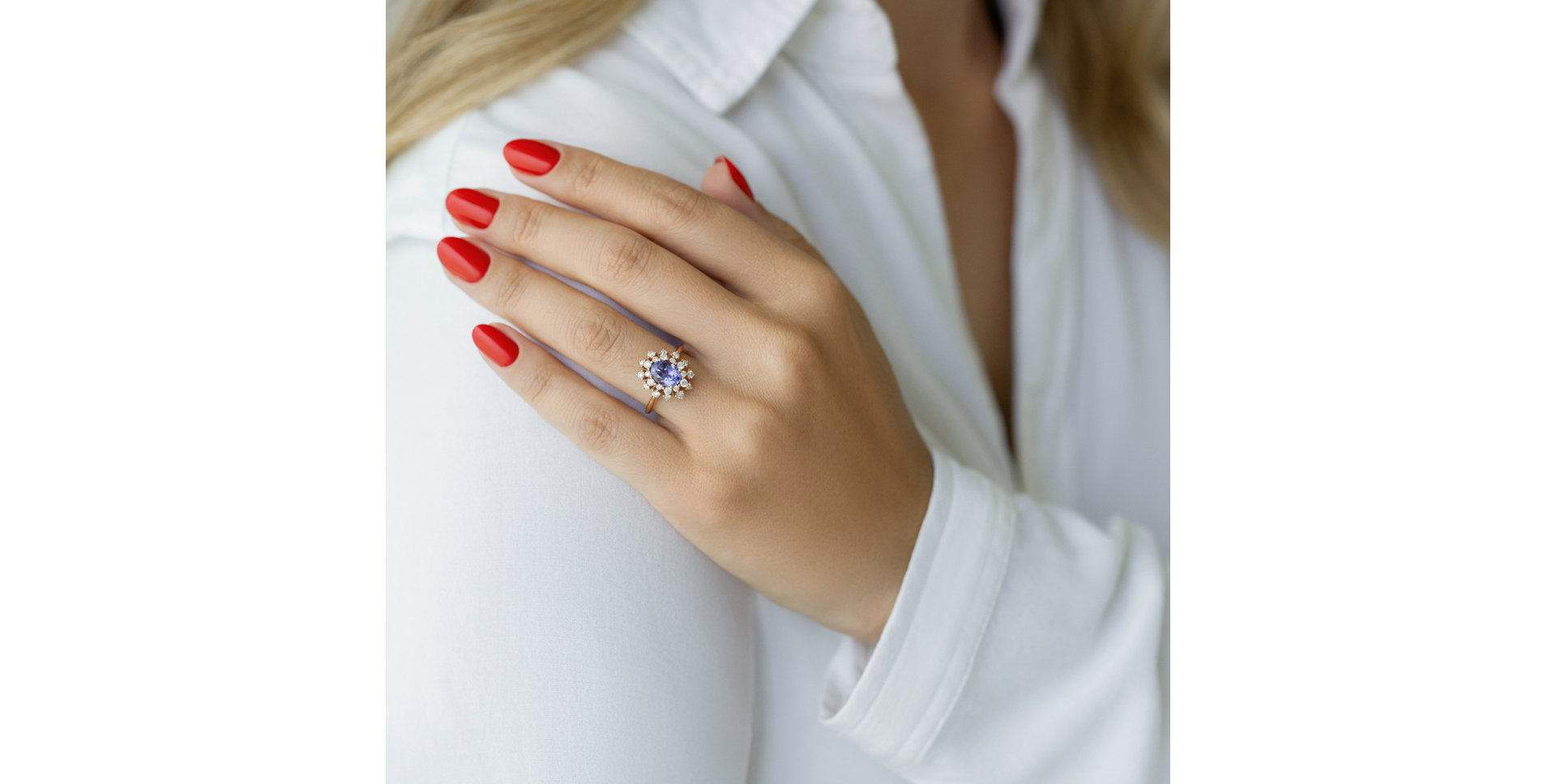 Diamond ring with Tanzanite Neverending Joy