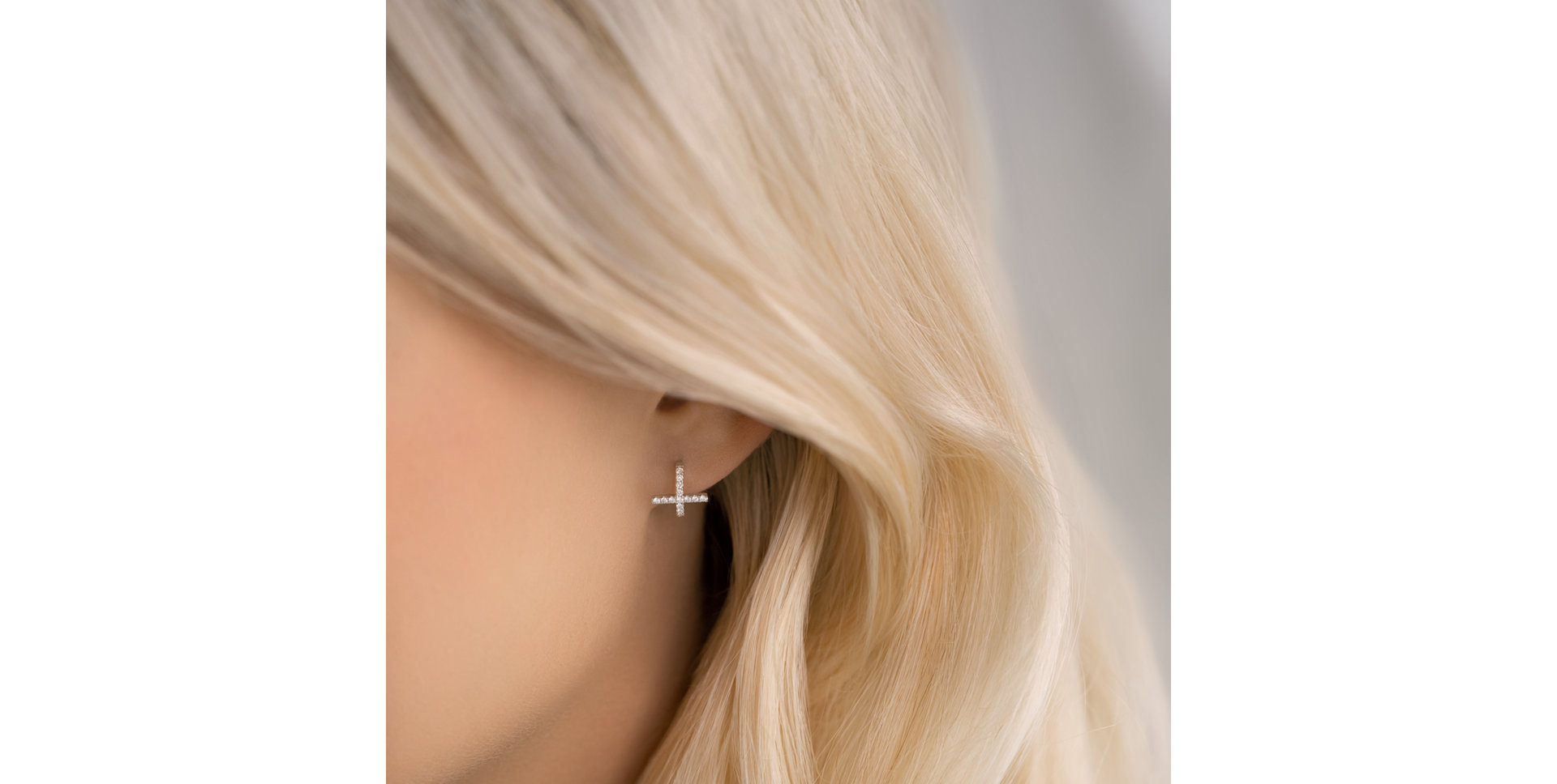 Diamond earrings Timeless Cross