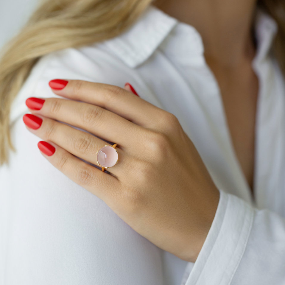 Diamond ring with Rose Quartz Evanthe