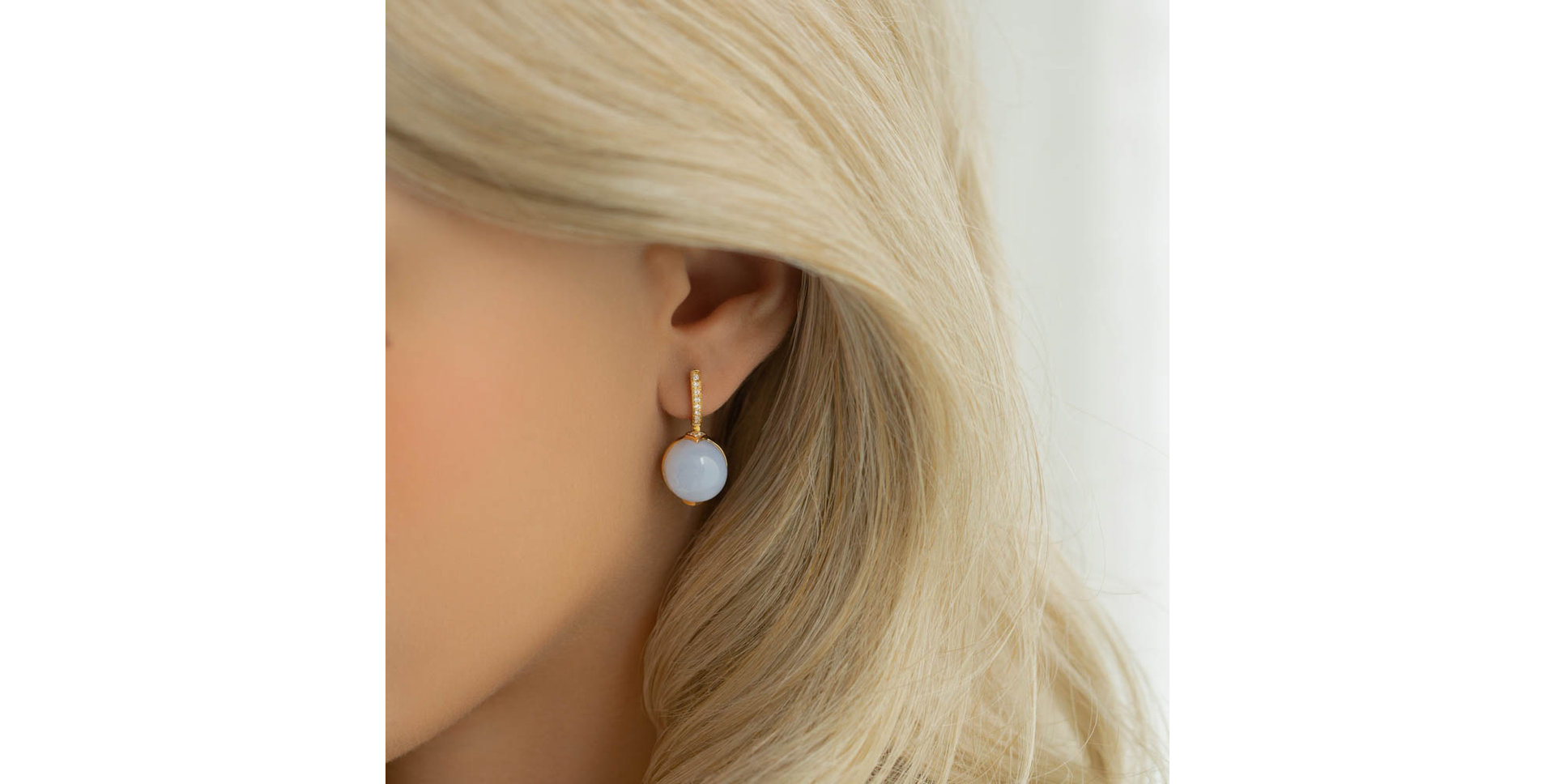 Diamond earrings with Topaz Fairy Blossom