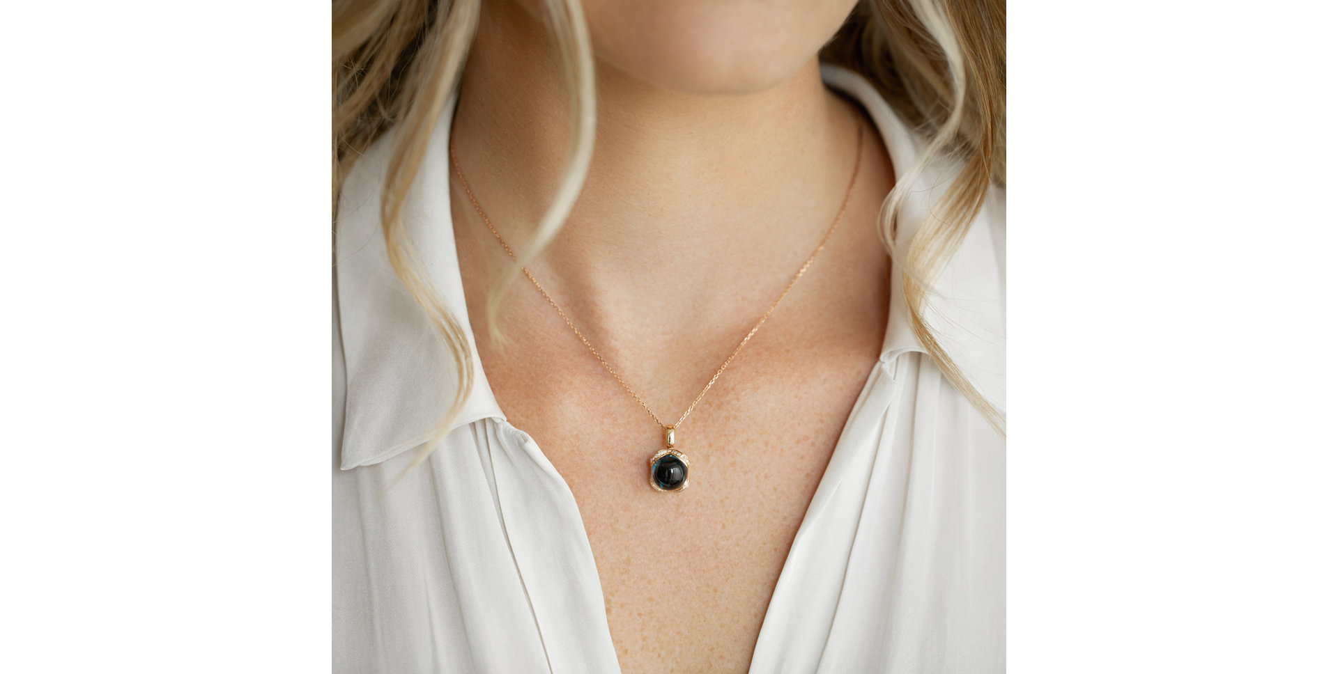 Diamond pendant with Topaz Royal Drop