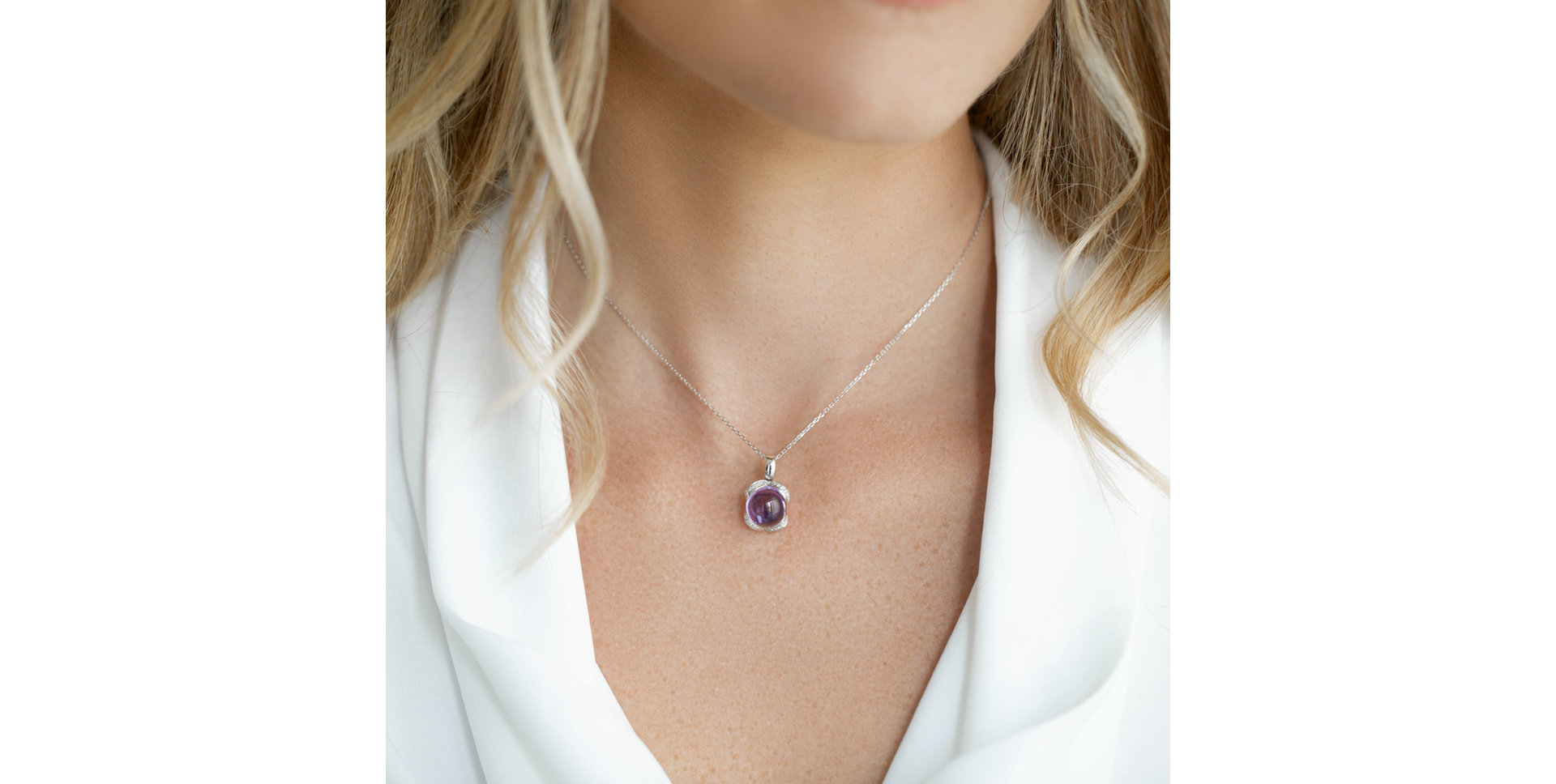 Diamond pendant with Quartz Royal Drop