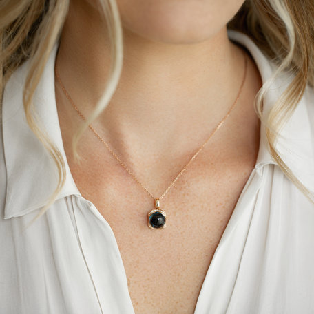 Diamond pendant with Chalcedony Royal Drop