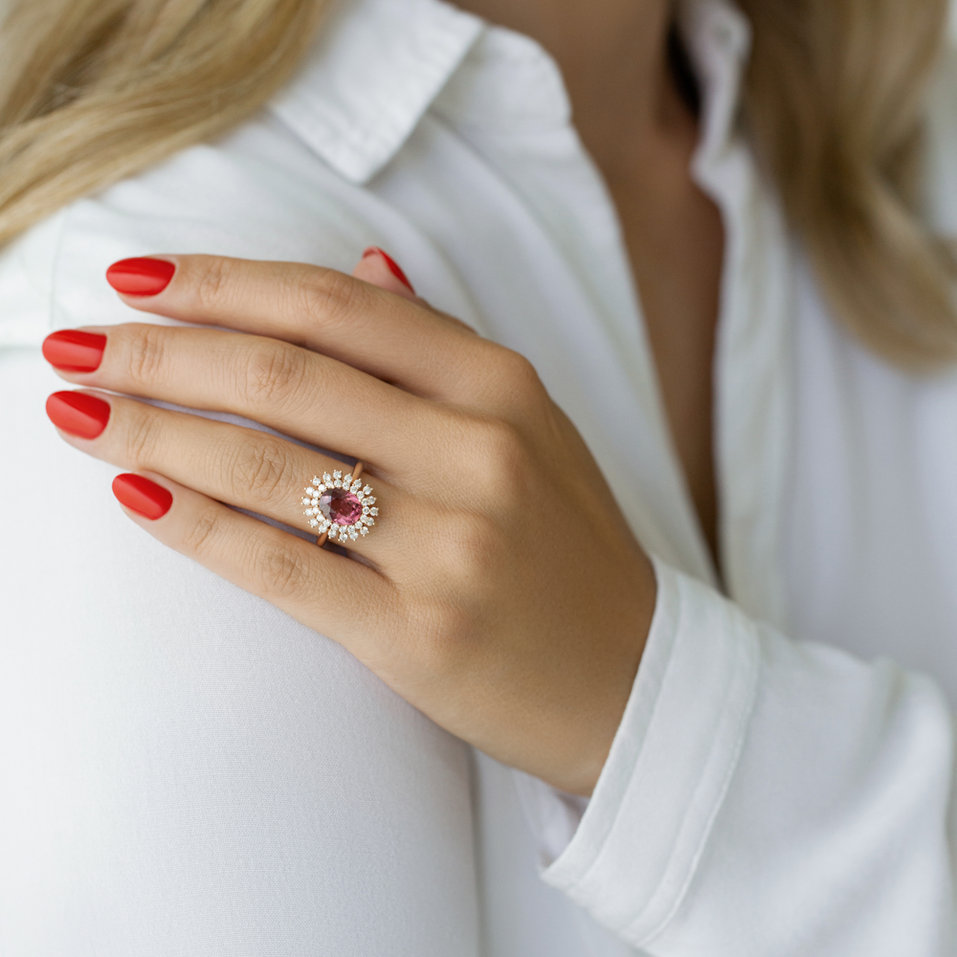 Ring with Garnet and diamonds Classy Impulse