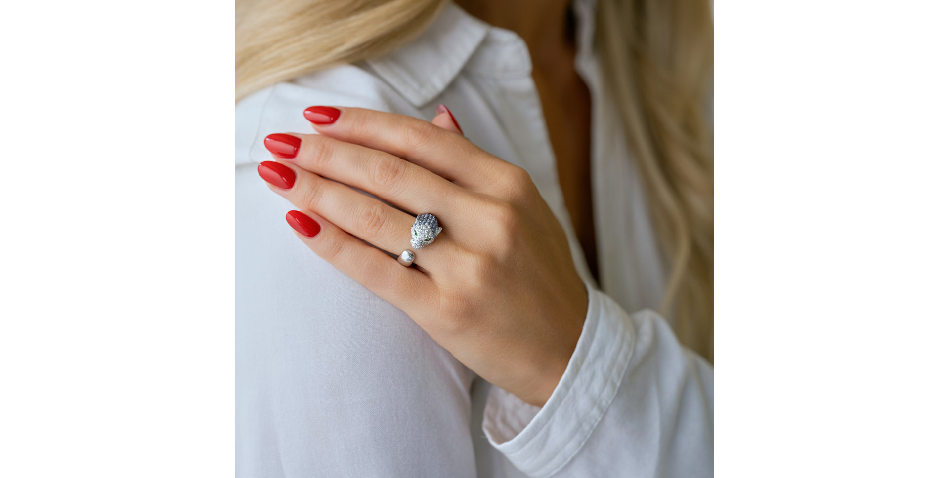 Diamond ring with Sapphire and Garnet Sparkling Beast