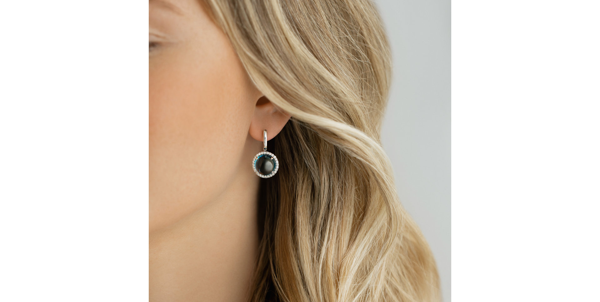 Diamond earrings with Topaz Dream Dimension