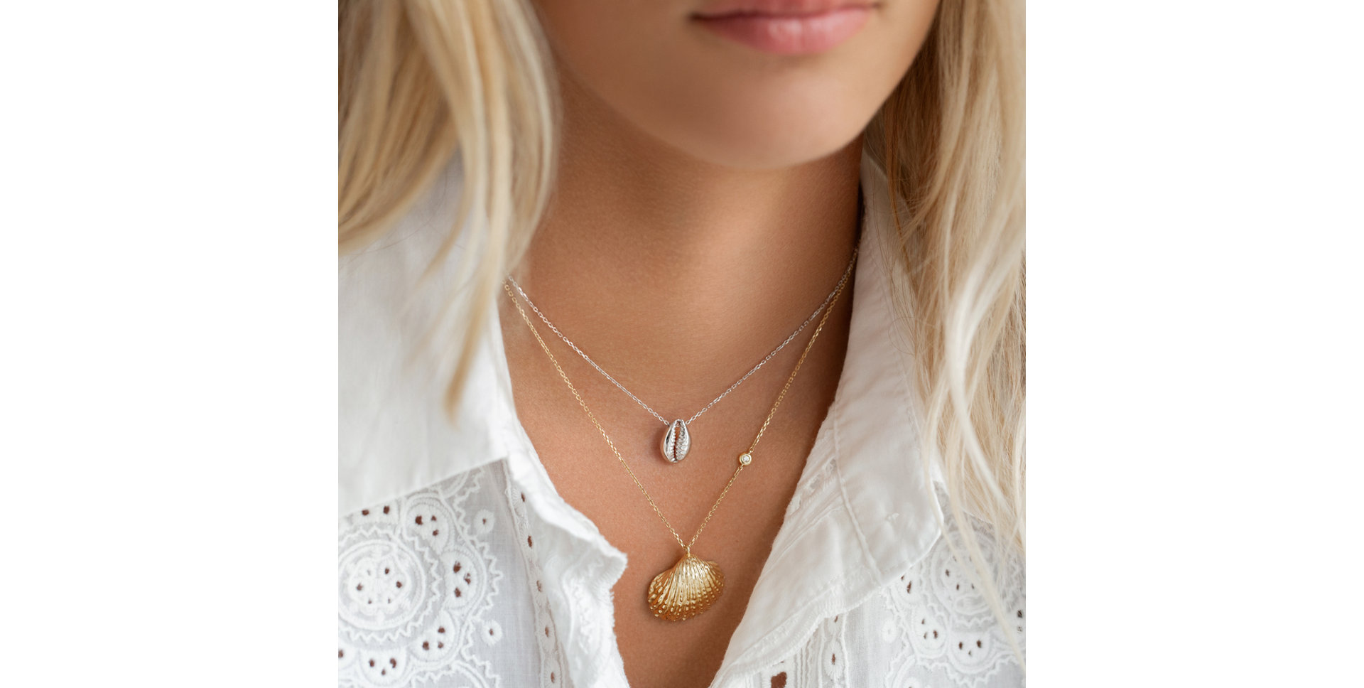 Diamond necklace Luxury Clam