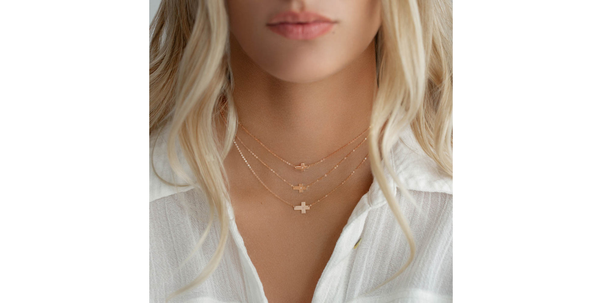 Diamond necklace Cross of Devotion